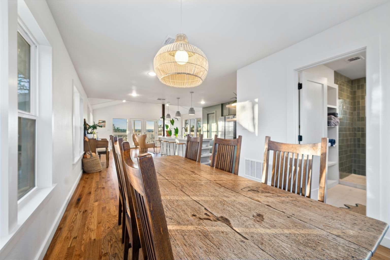 550 Cliffside Rd, Wimberley, TX 78676