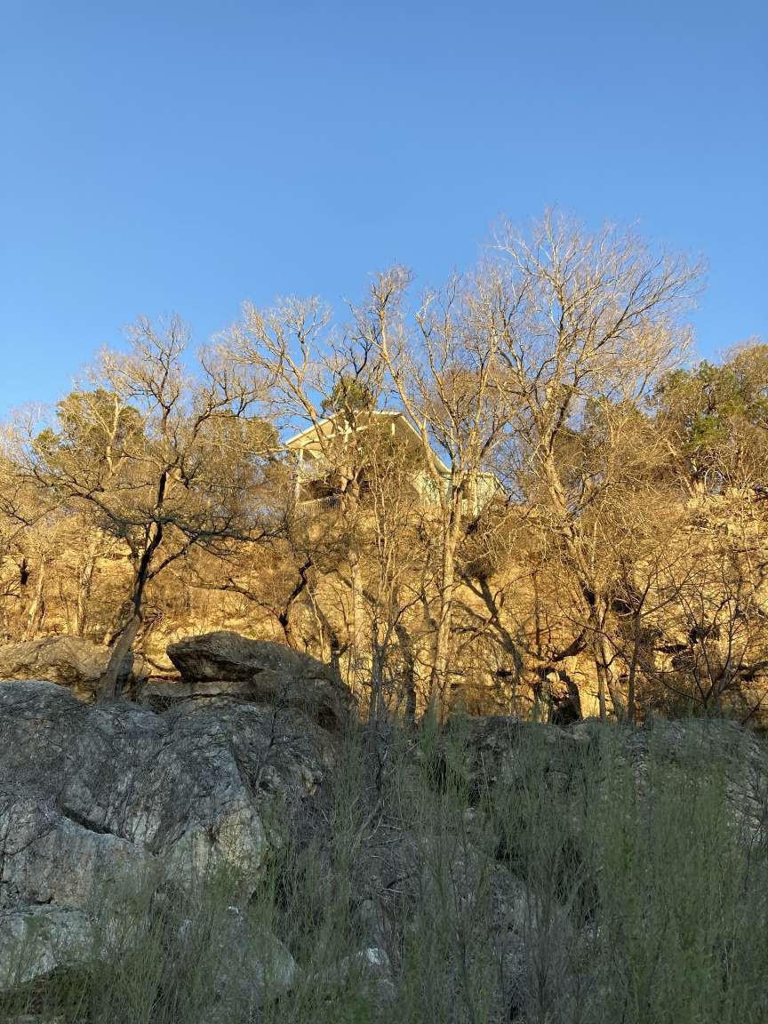550 Cliffside Rd, Wimberley, TX 78676