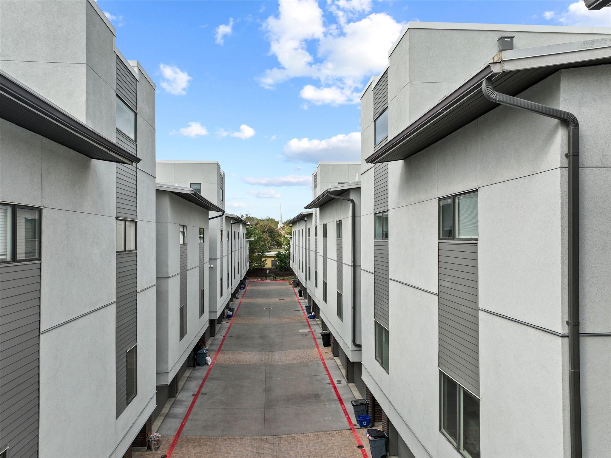 1702 S Lamar Blvd # 9, Austin, TX 78704