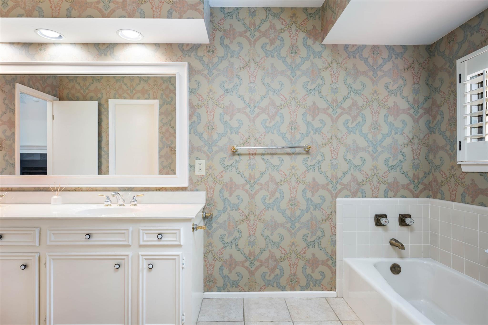 5 Cypress Pt, Wimberley, TX 78676