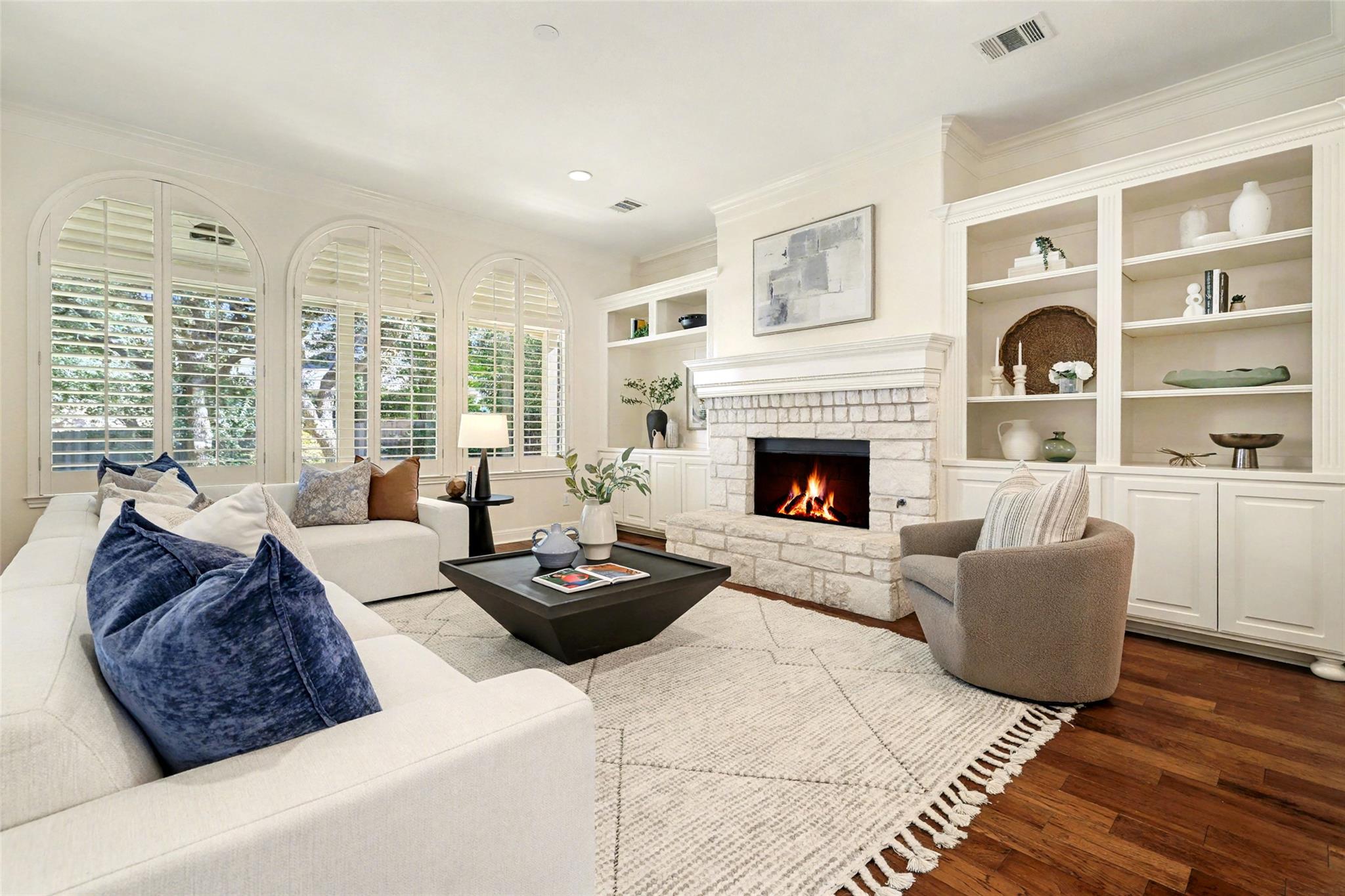 10201 Loxley Ln, Austin, TX 78717