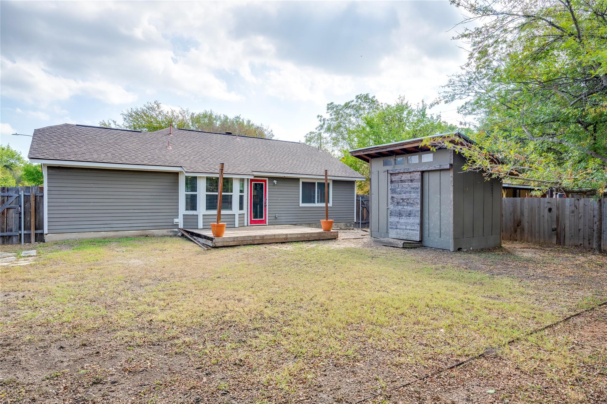 8700 Soho Dr, Austin, TX 78748