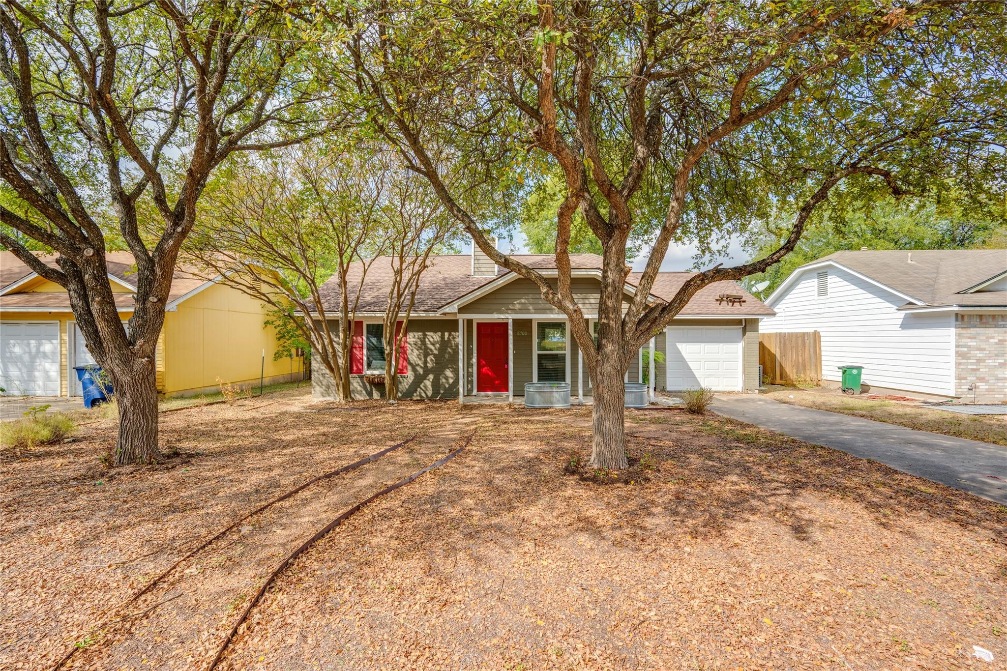 8700 Soho Dr, Austin, TX 78748