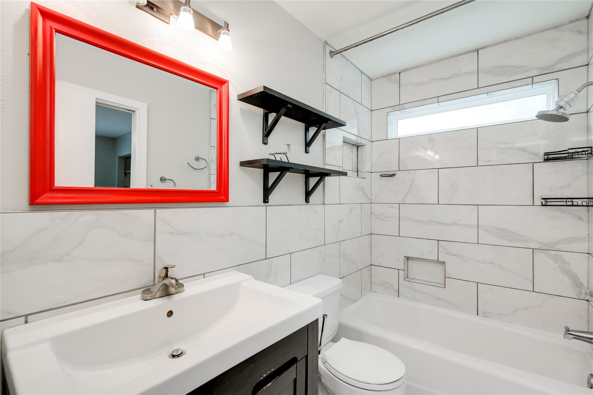 8700 Soho Dr, Austin, TX 78748