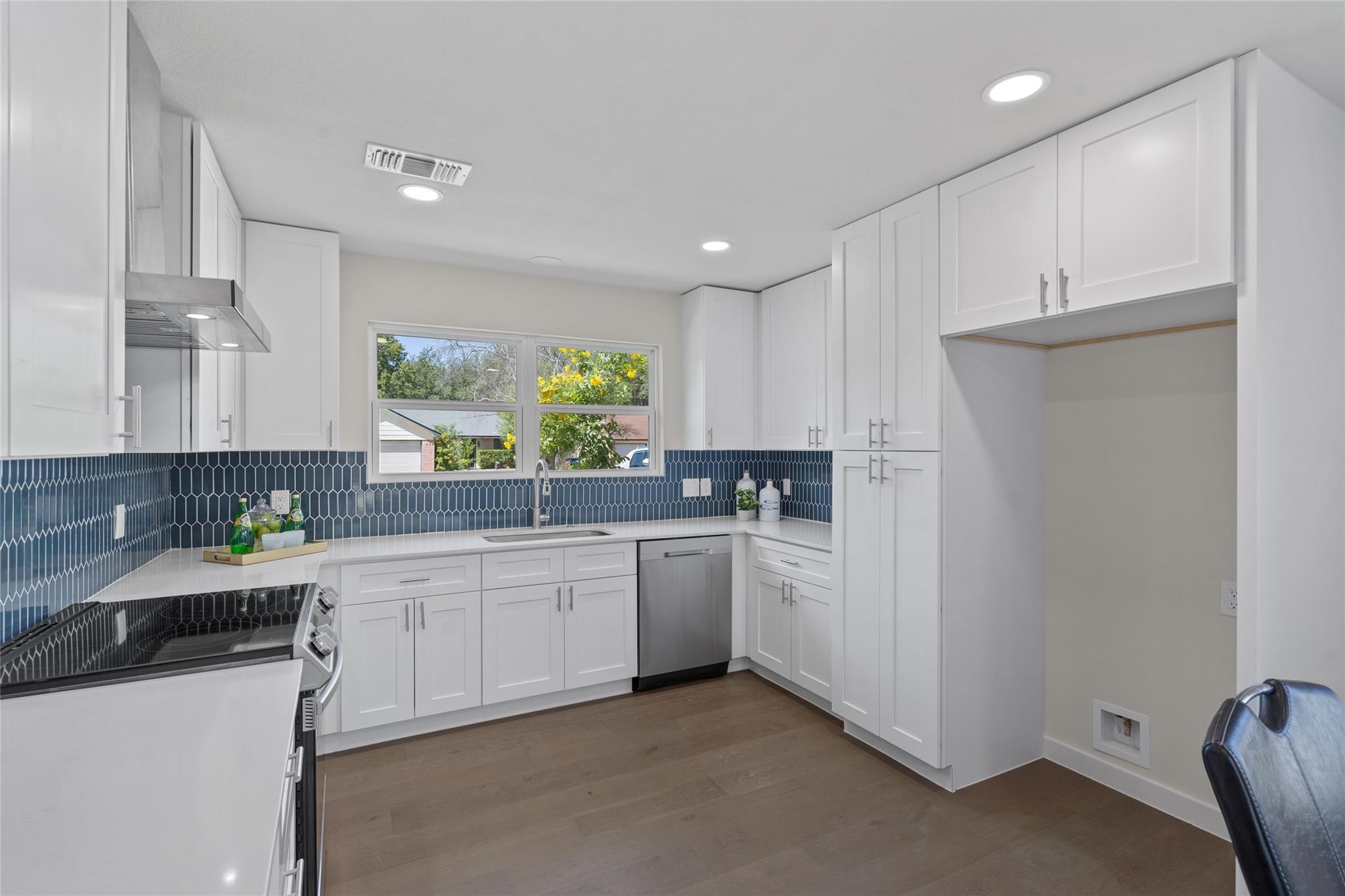 6901 Windrift Way, Austin, TX 78745