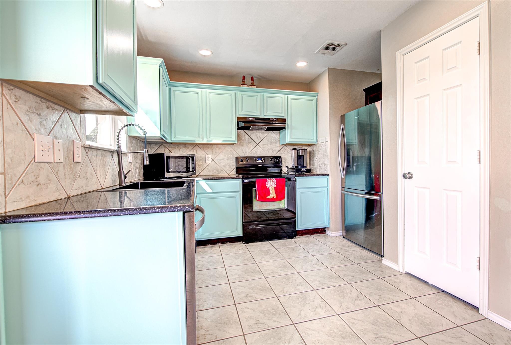 9803 Tully Weary Ln, Temple, TX 76502