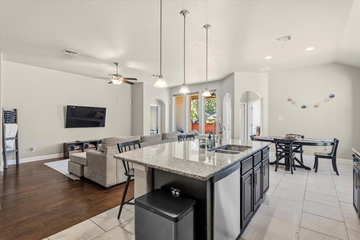 18008 Crimson Apple Way, Pflugerville, TX 78660