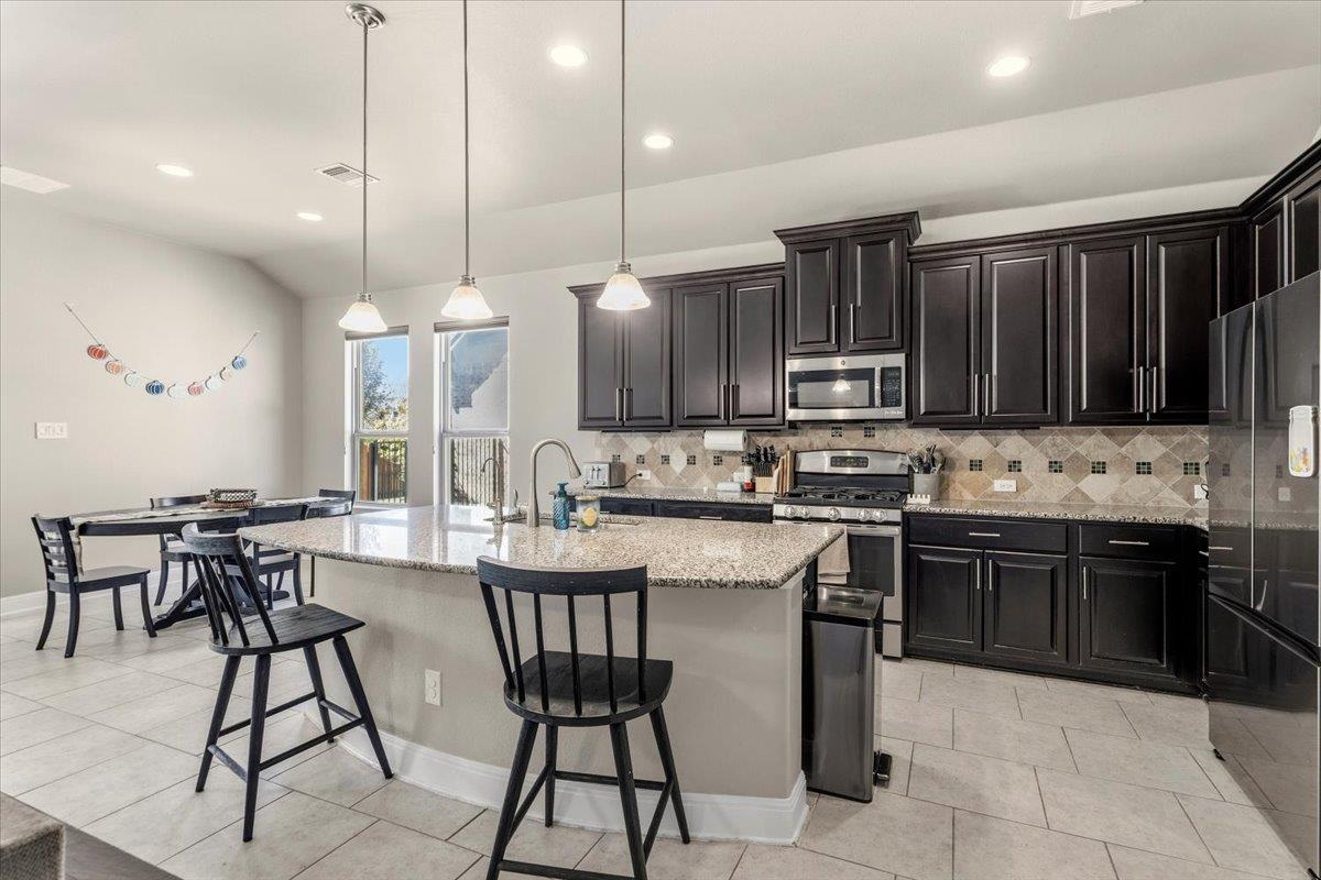 18008 Crimson Apple Way, Pflugerville, TX 78660