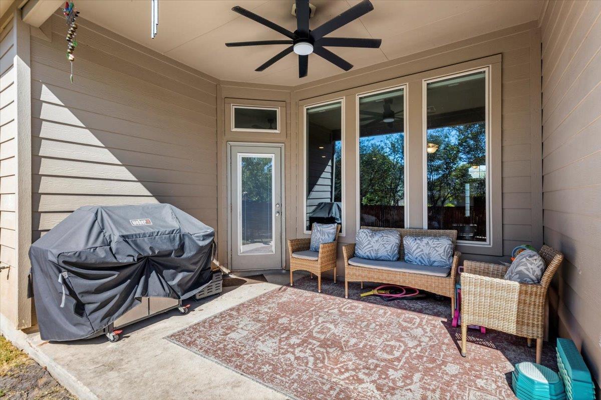 18008 Crimson Apple Way, Pflugerville, TX 78660