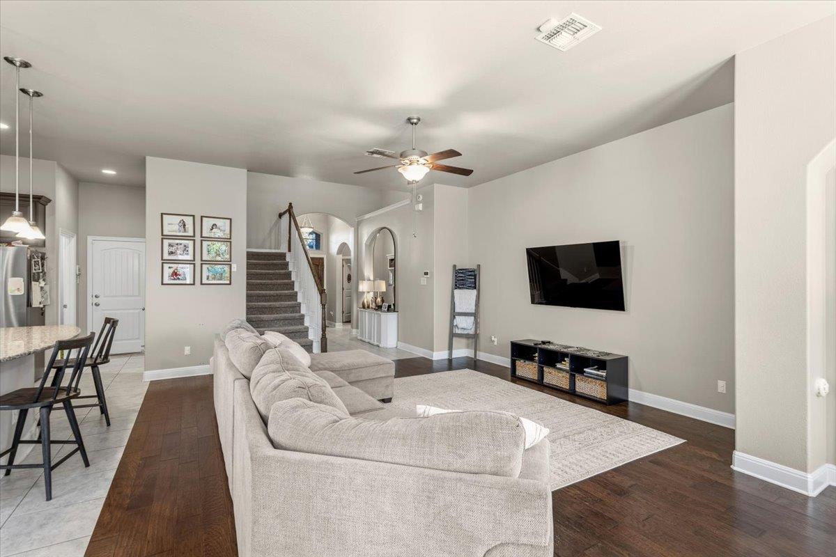 18008 Crimson Apple Way, Pflugerville, TX 78660