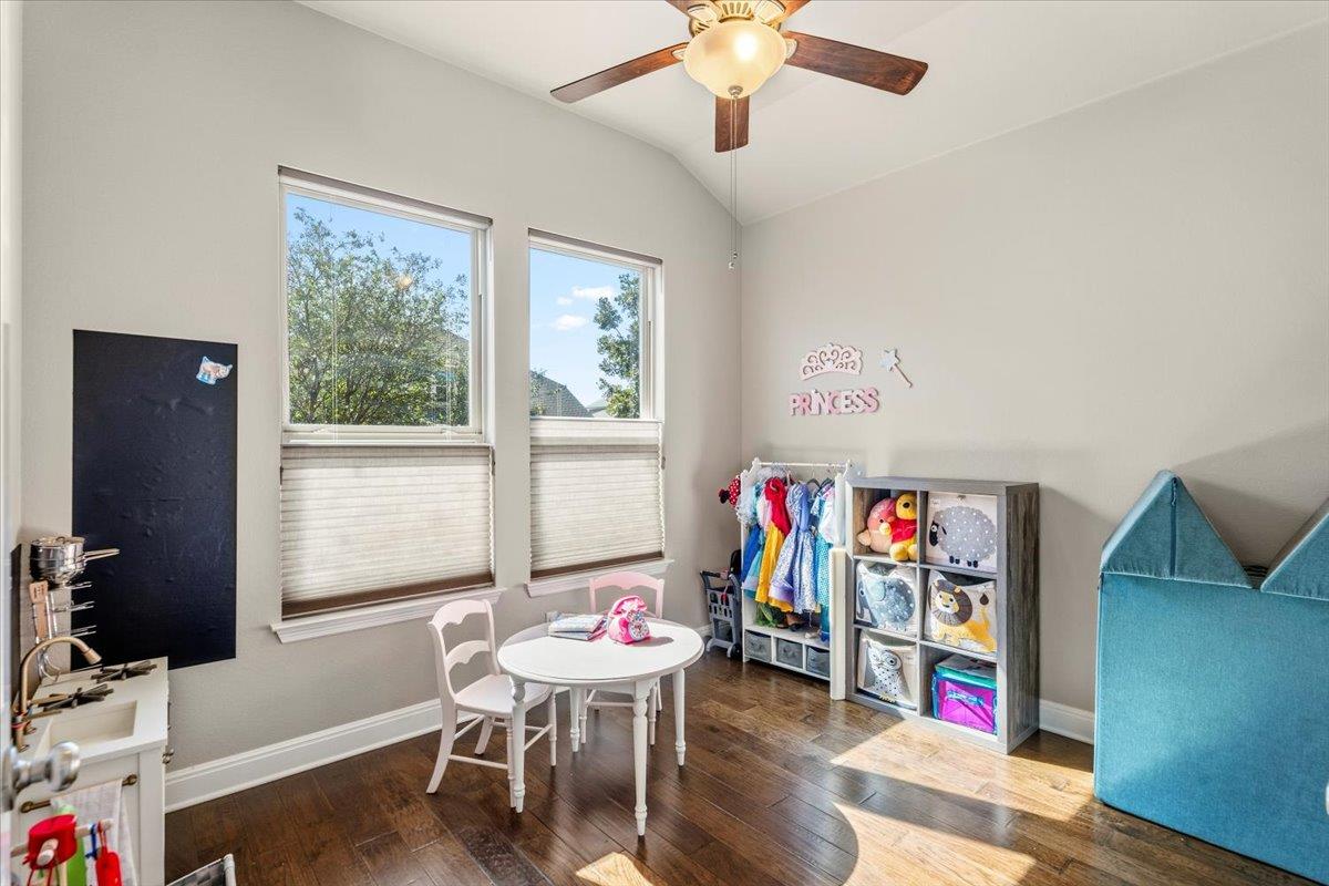 18008 Crimson Apple Way, Pflugerville, TX 78660