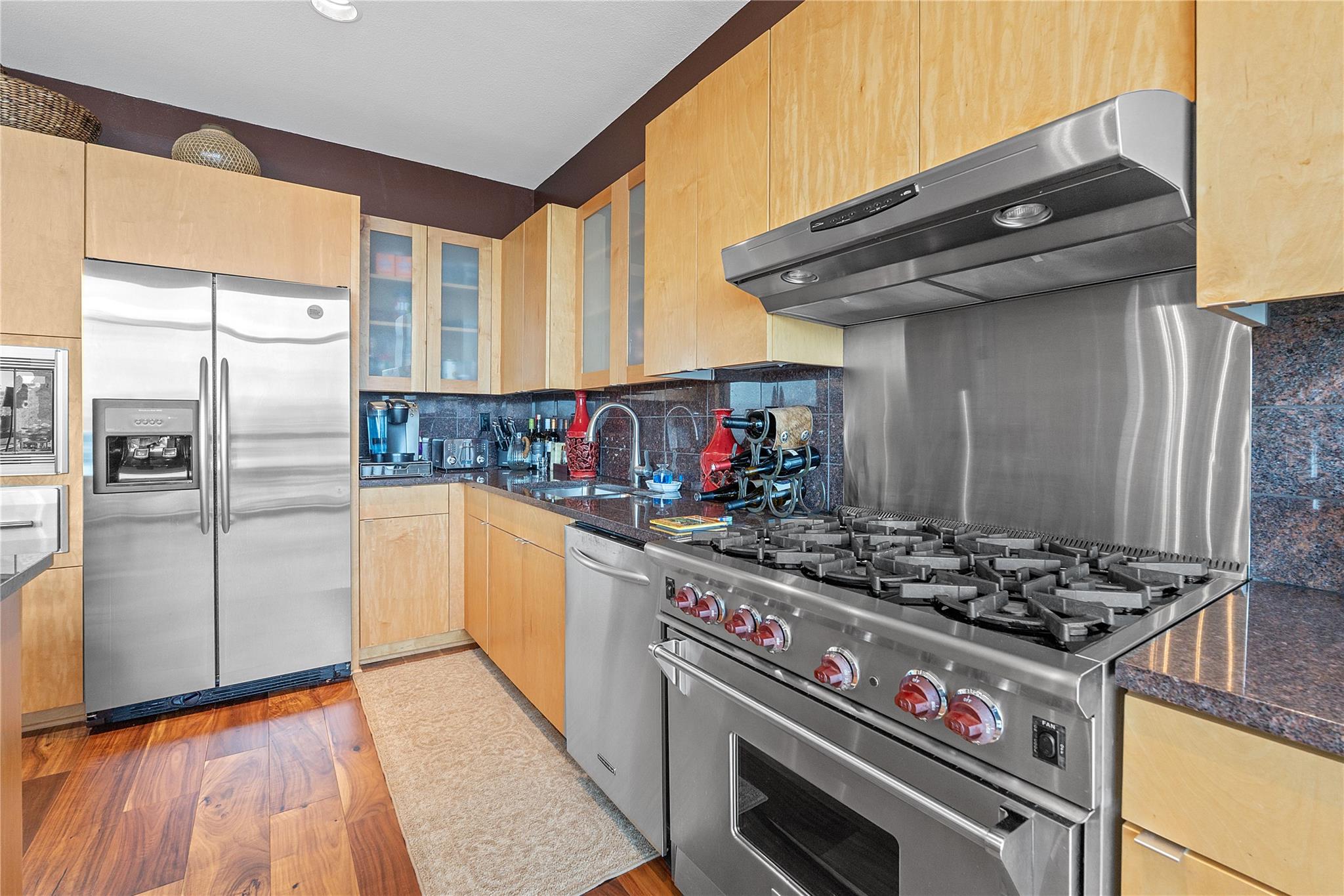 555 E 5th St # 911, Austin, TX 78701