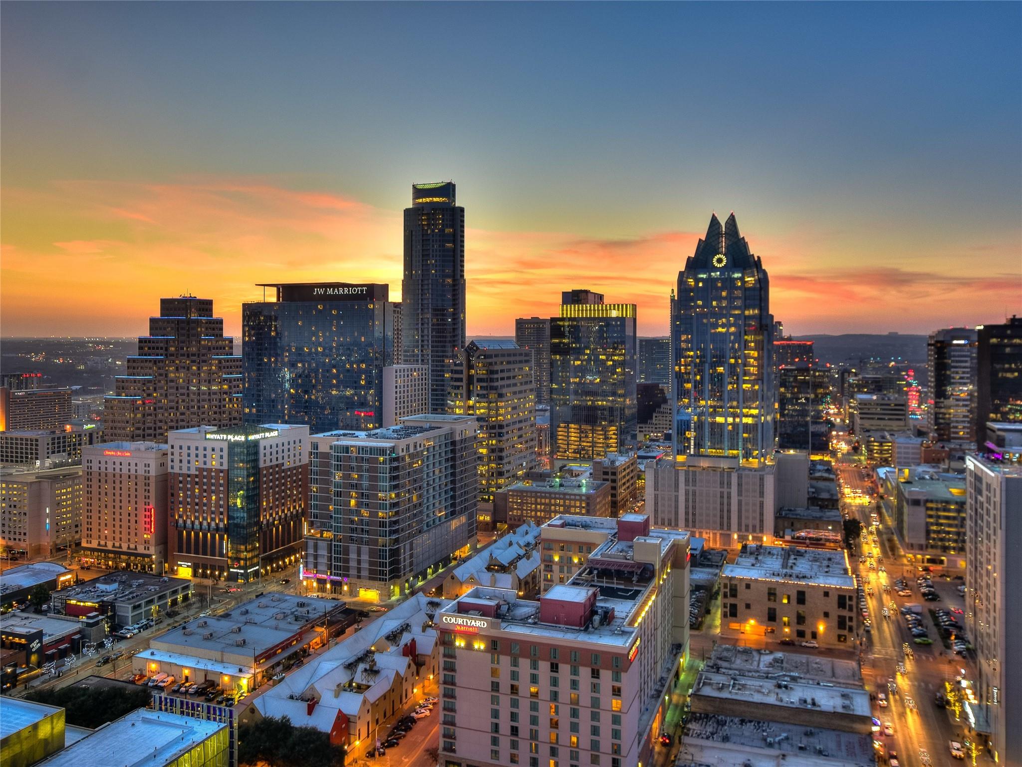 555 E 5th St # 911, Austin, TX 78701