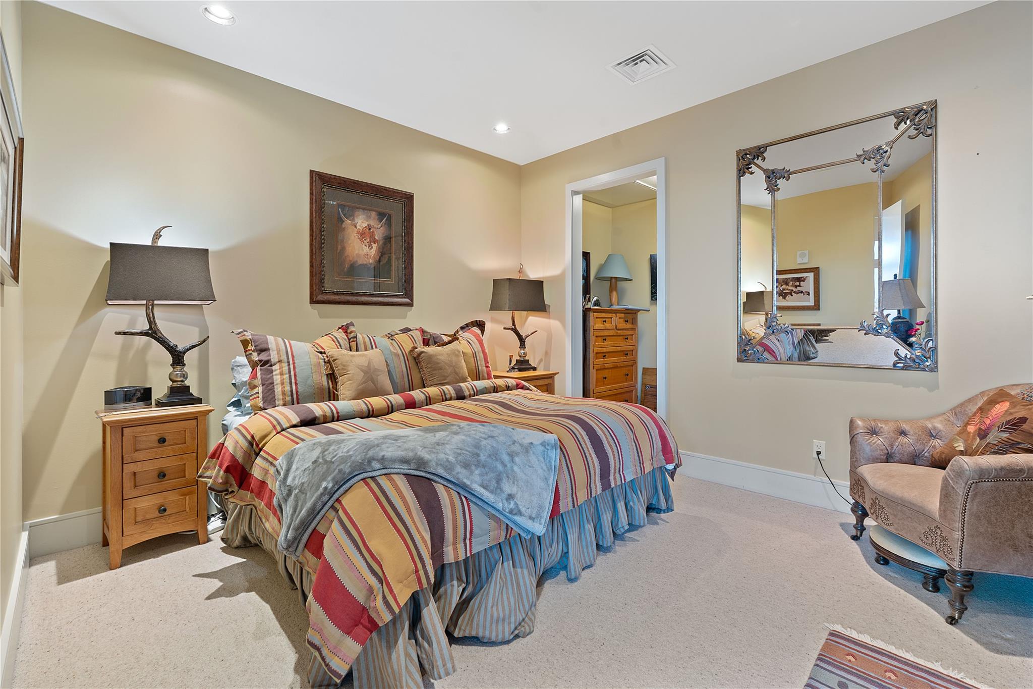 555 E 5th St # 911, Austin, TX 78701