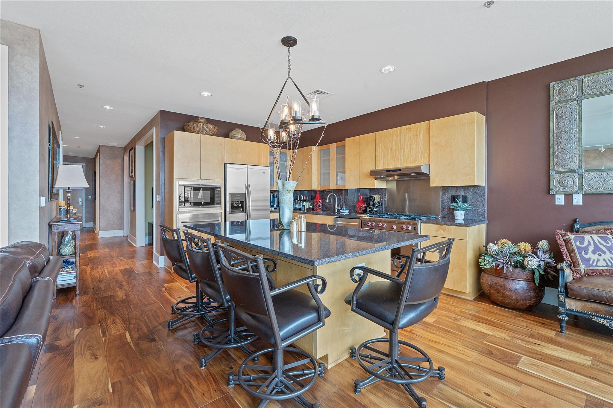 555 E 5th St # 911, Austin, TX 78701