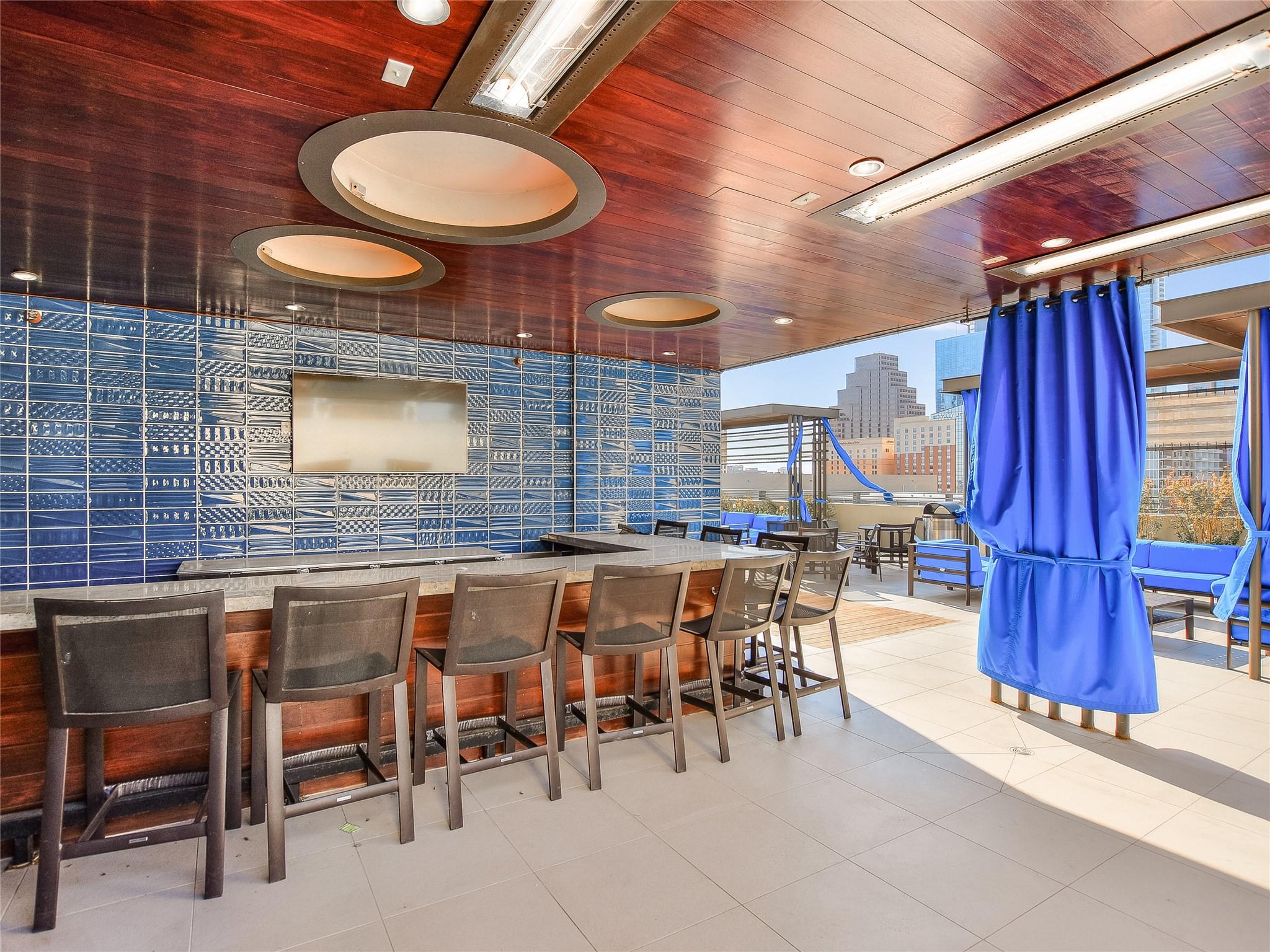 555 E 5th St # 911, Austin, TX 78701