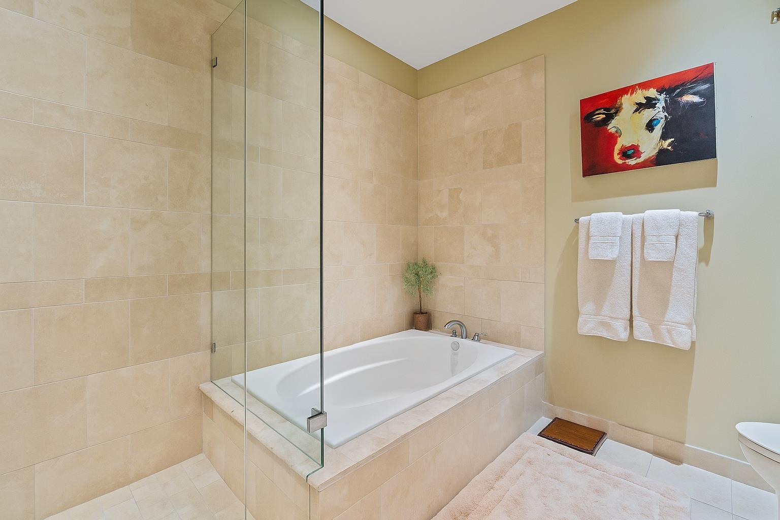 555 E 5th St # 911, Austin, TX 78701