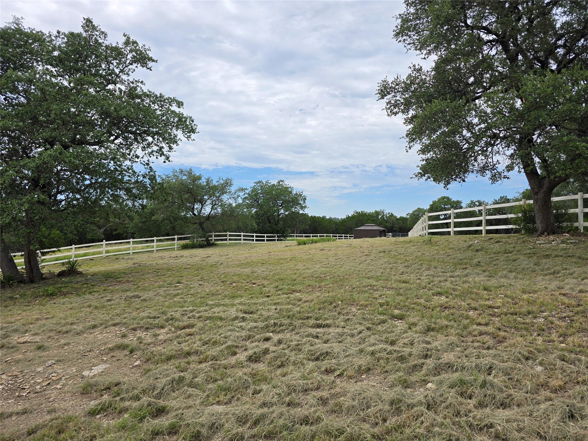 1251 Stone Mountain Dr, Marble Falls, TX 78654