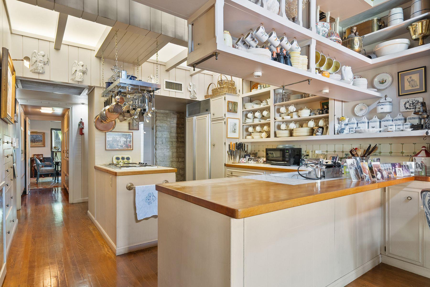 1510 Gaston Ave, Austin, TX 78703