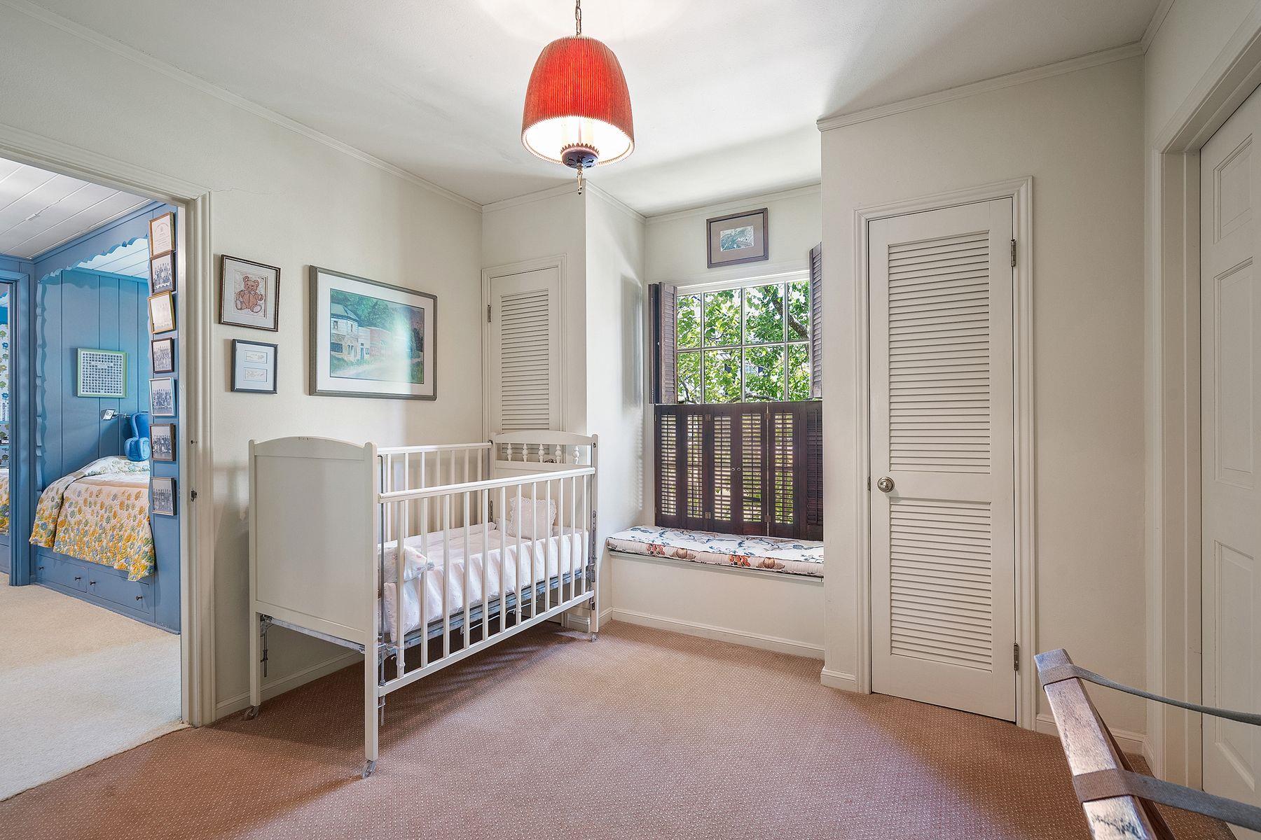 1510 Gaston Ave, Austin, TX 78703