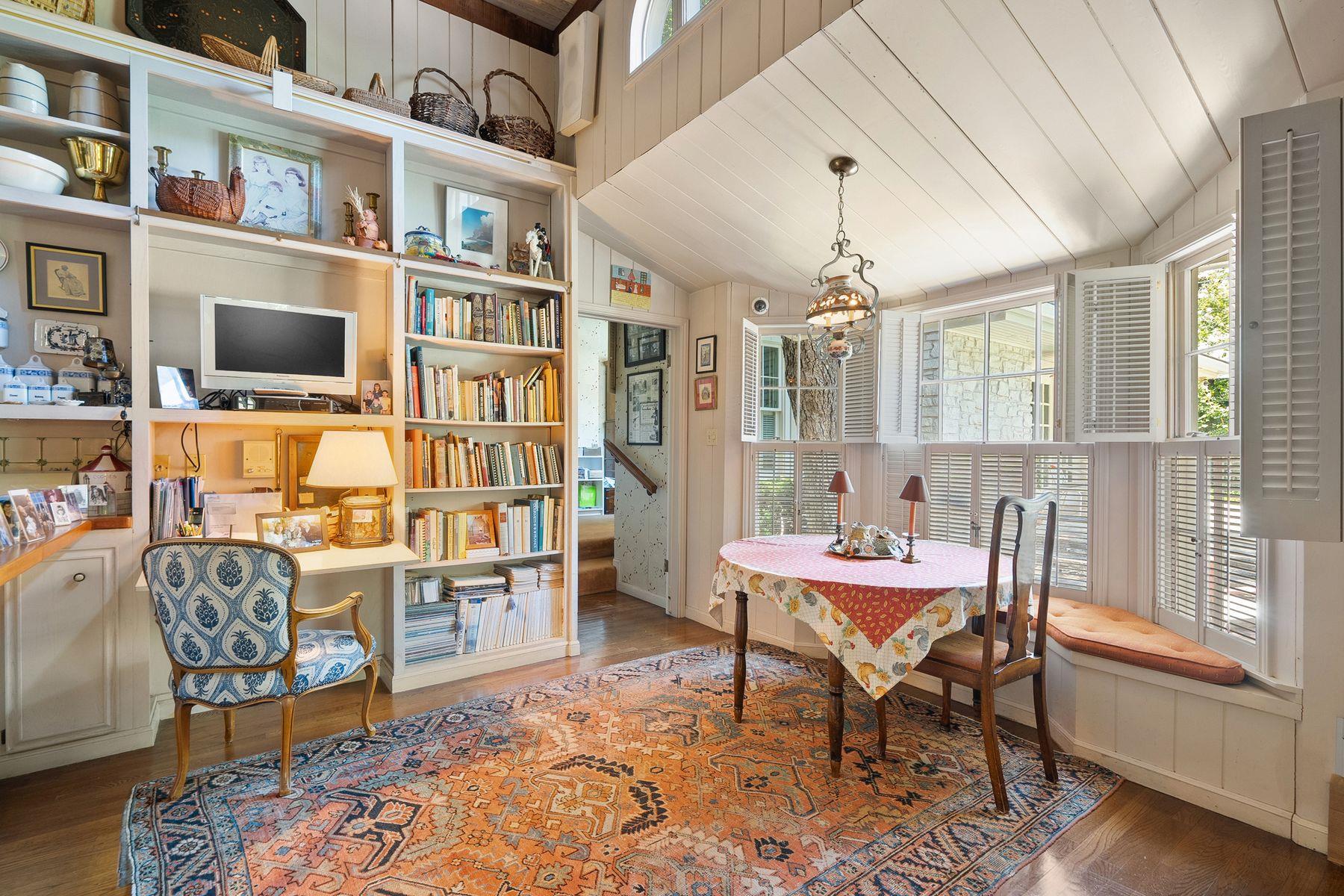 1510 Gaston Ave, Austin, TX 78703