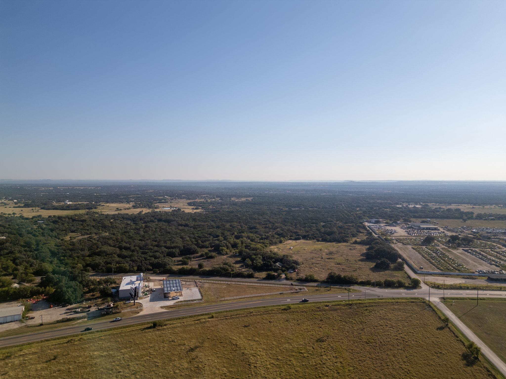 112 Loop 308, Briggs, TX 78608