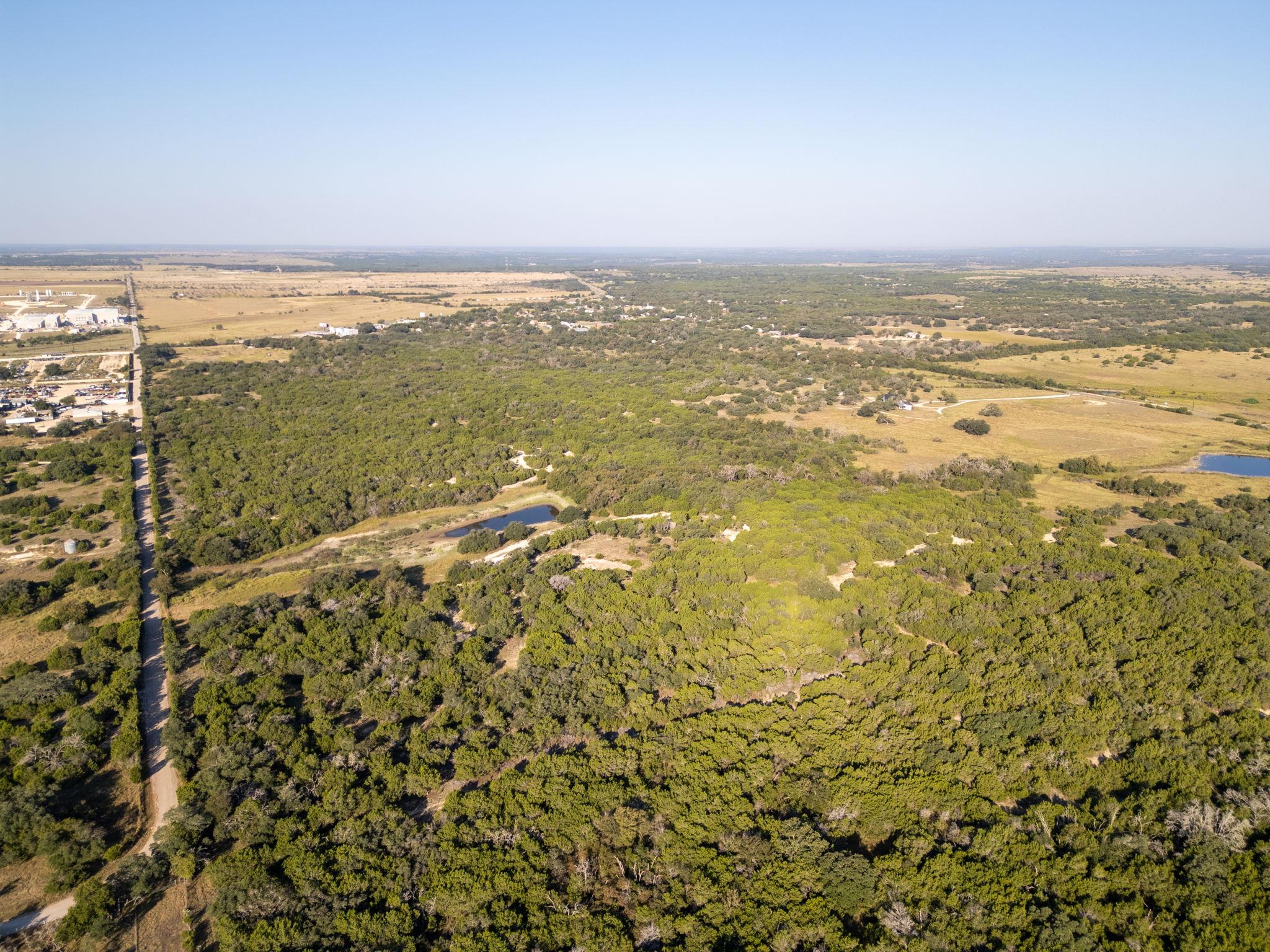 112 Loop 308, Briggs, TX 78608