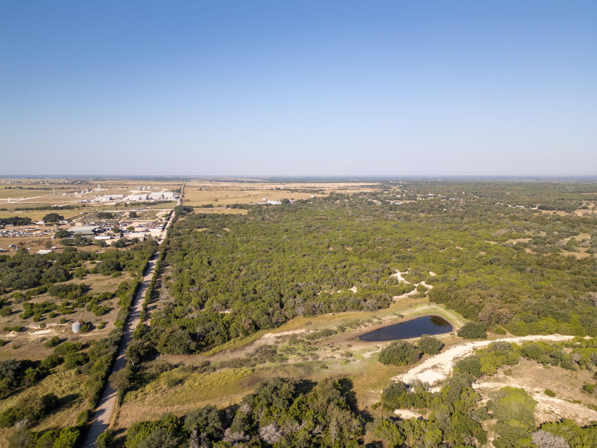 112 Loop 308, Briggs, TX 78608