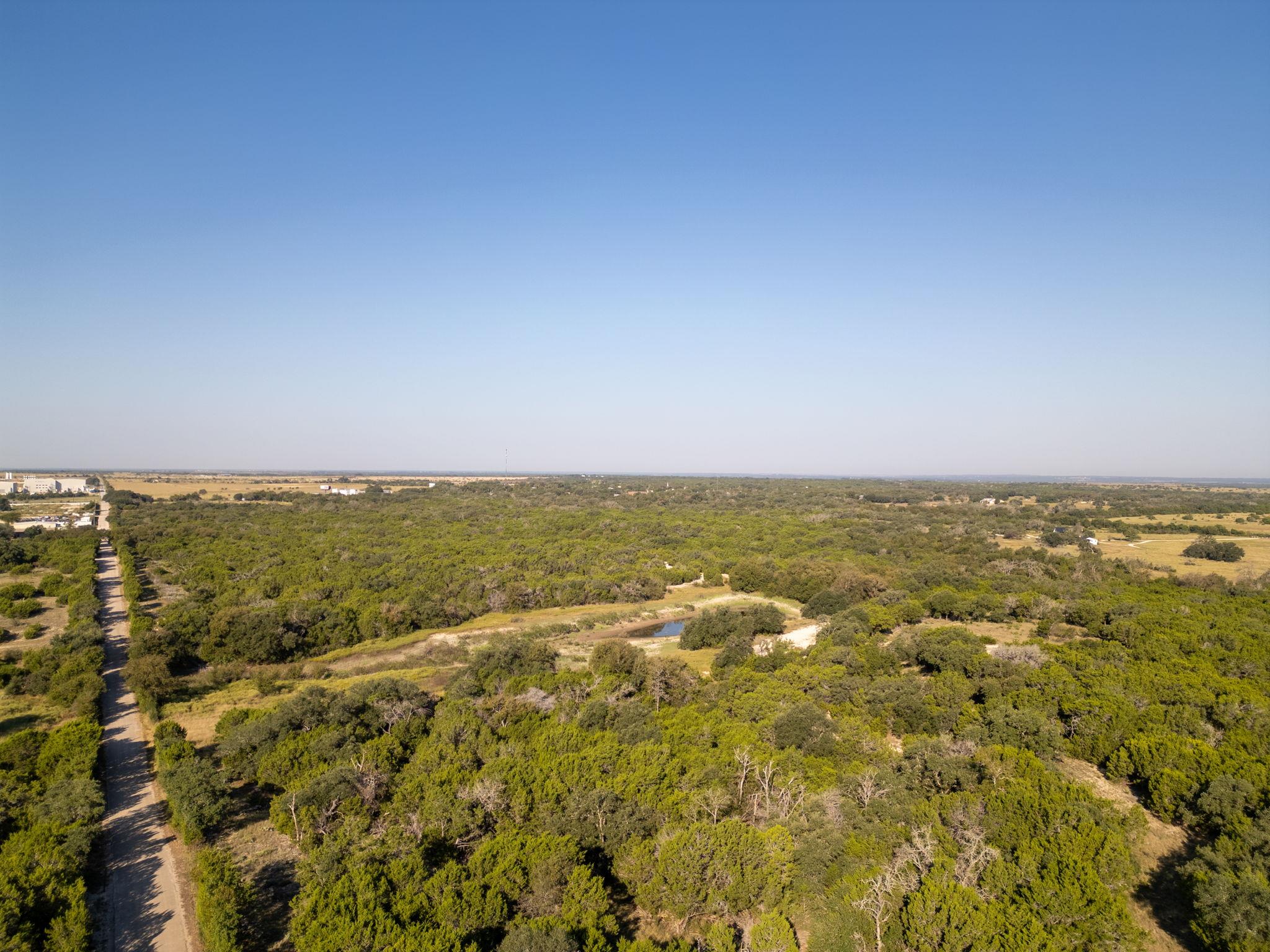 112 Loop 308, Briggs, TX 78608