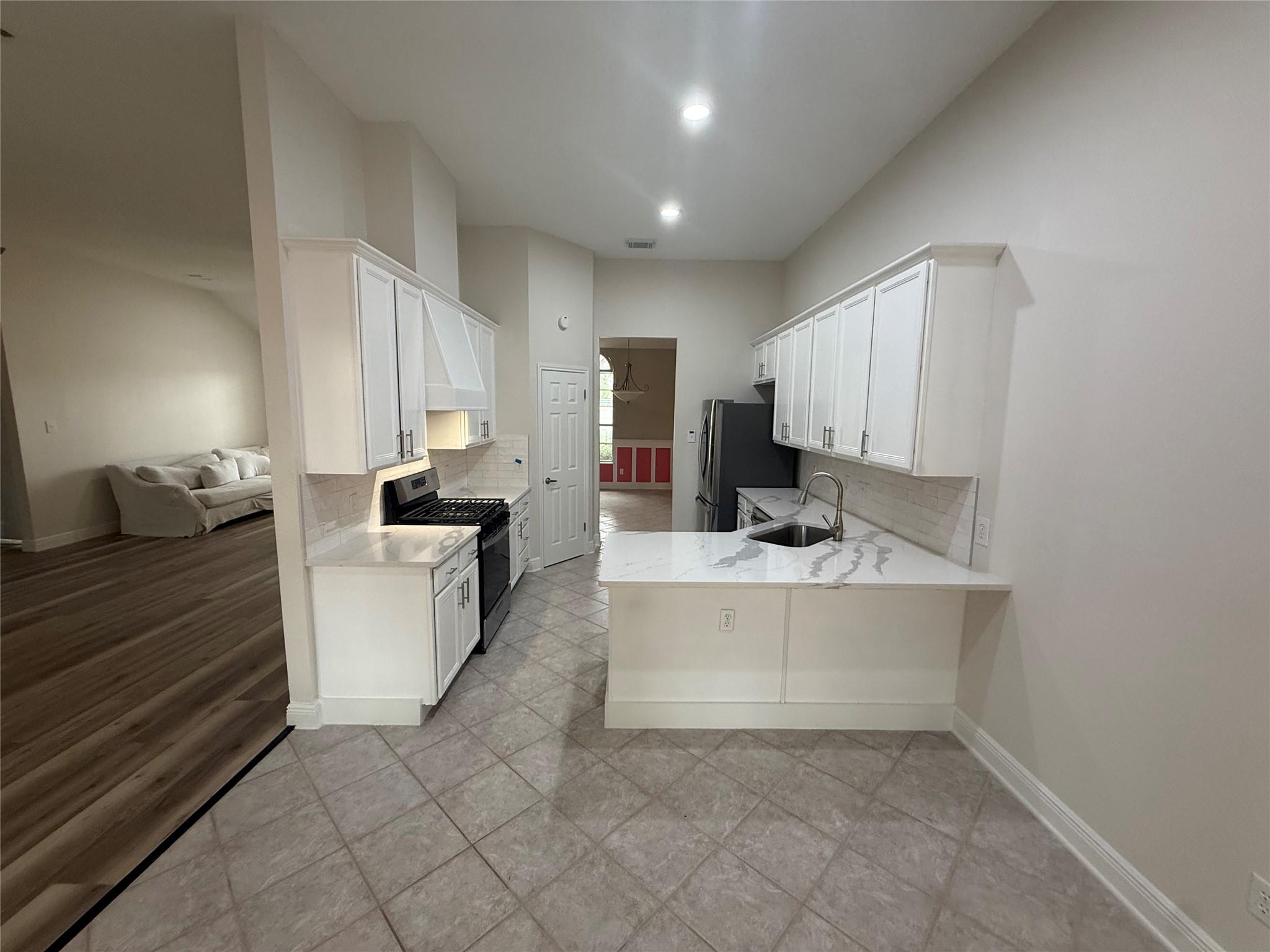 11711 W Rydalwater Ln, Austin, TX 78754