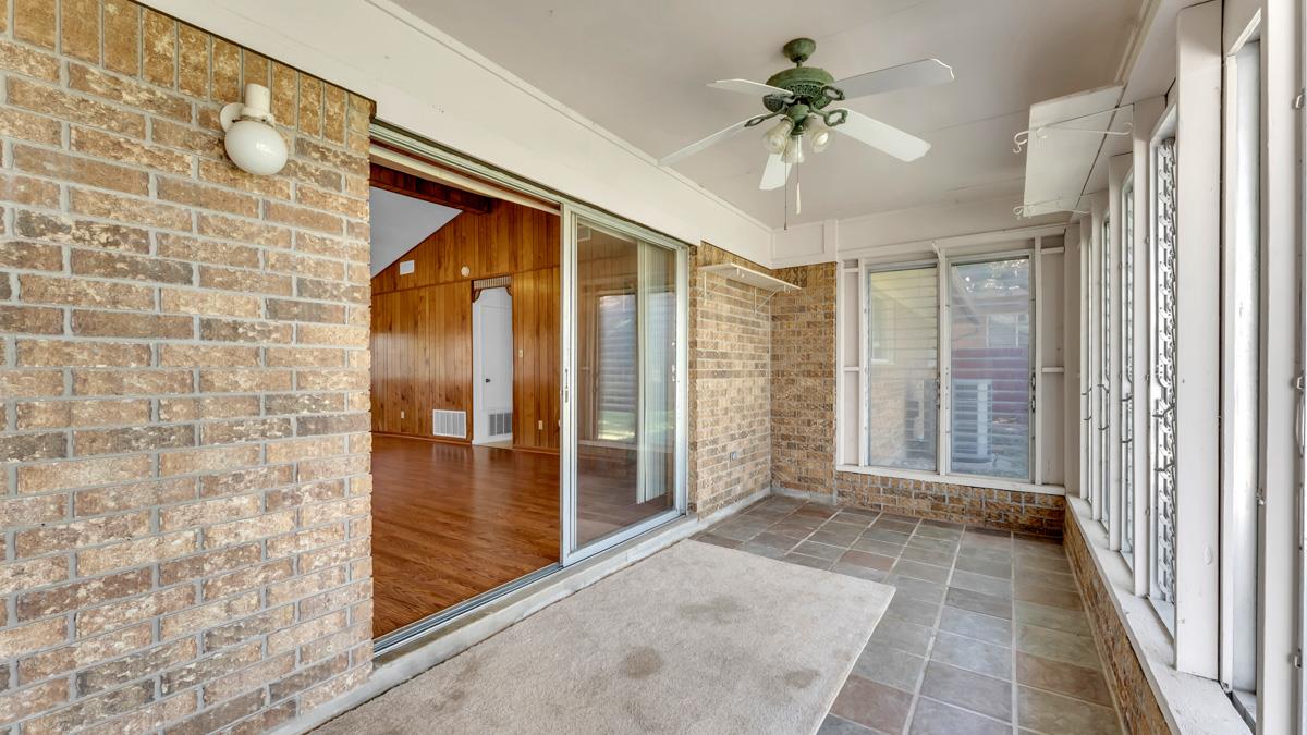 105 Agarita Dr, Burnet, TX 78611