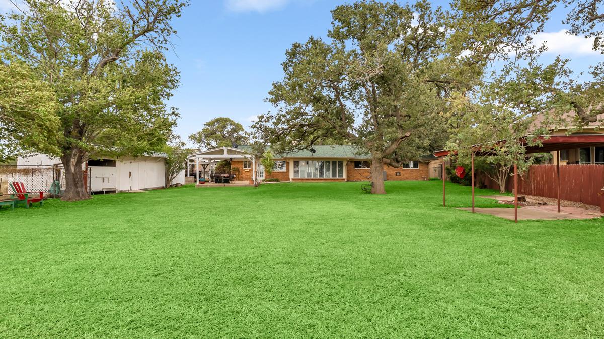 105 Agarita Dr, Burnet, TX 78611