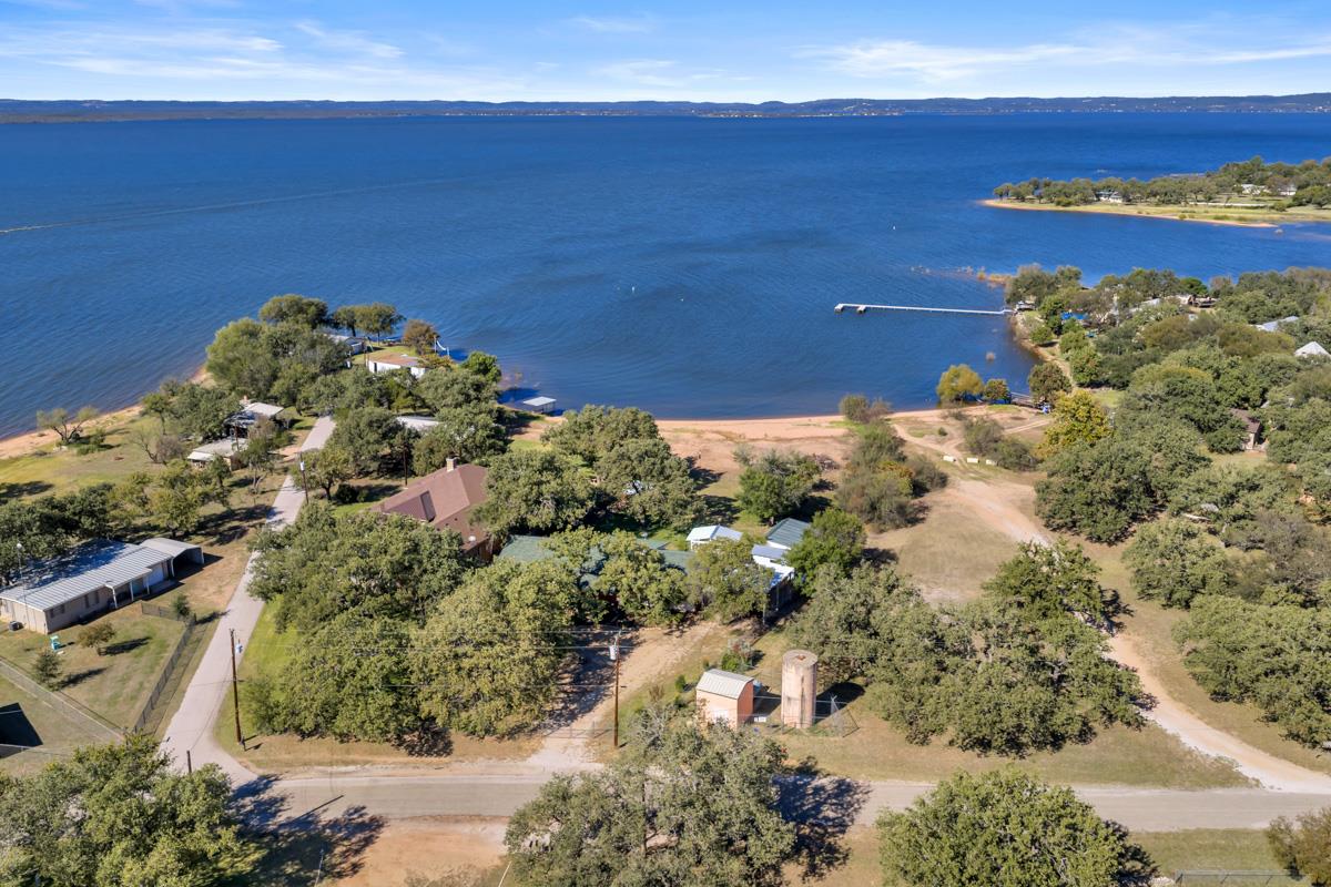 105 Agarita Dr, Burnet, TX 78611