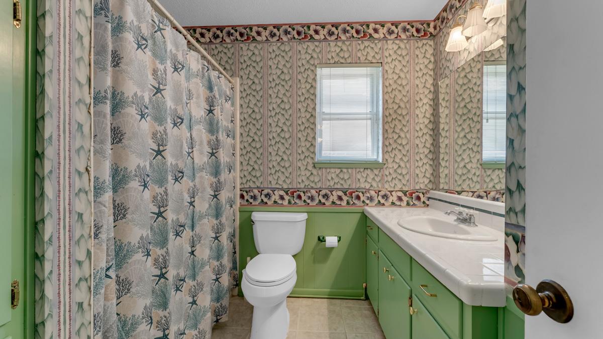 105 Agarita Dr, Burnet, TX 78611