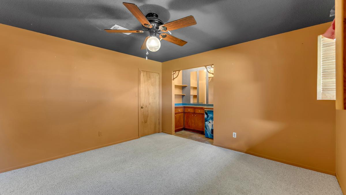 105 Agarita Dr, Burnet, TX 78611