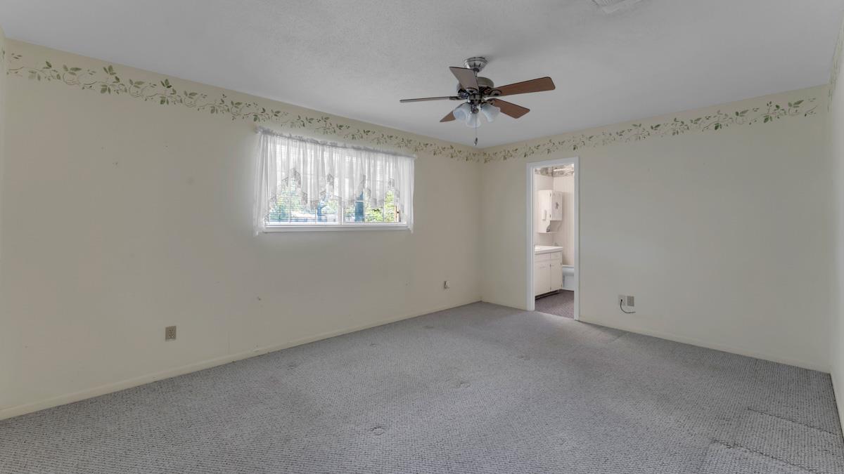 105 Agarita Dr, Burnet, TX 78611