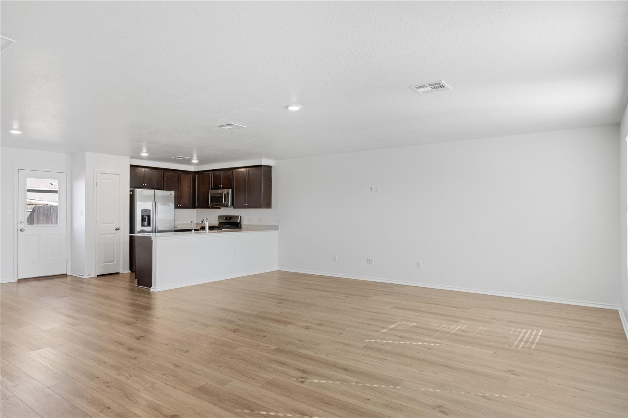 13520 Knights Branch Dr, Elgin, TX 78621