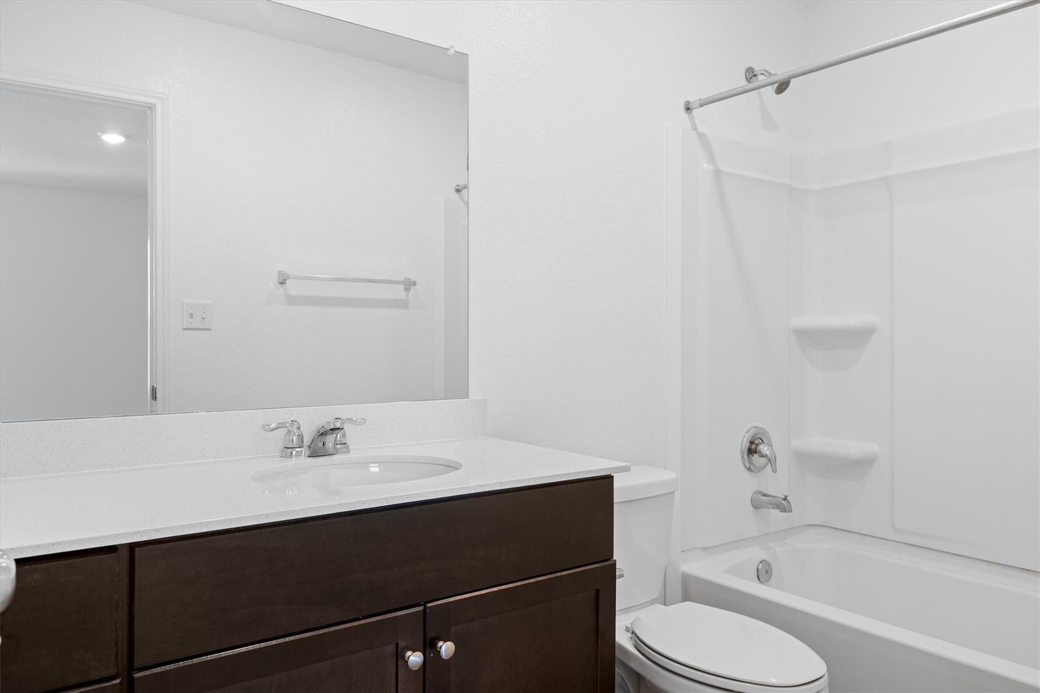 13520 Knights Branch Dr, Elgin, TX 78621