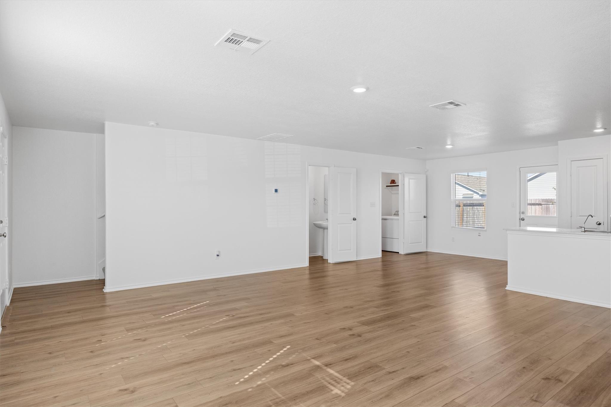 13520 Knights Branch Dr, Elgin, TX 78621