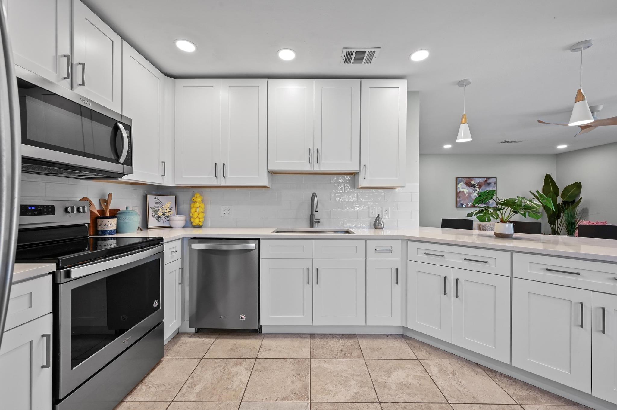 7065 Wheatfield Way, Kyle, TX 78640