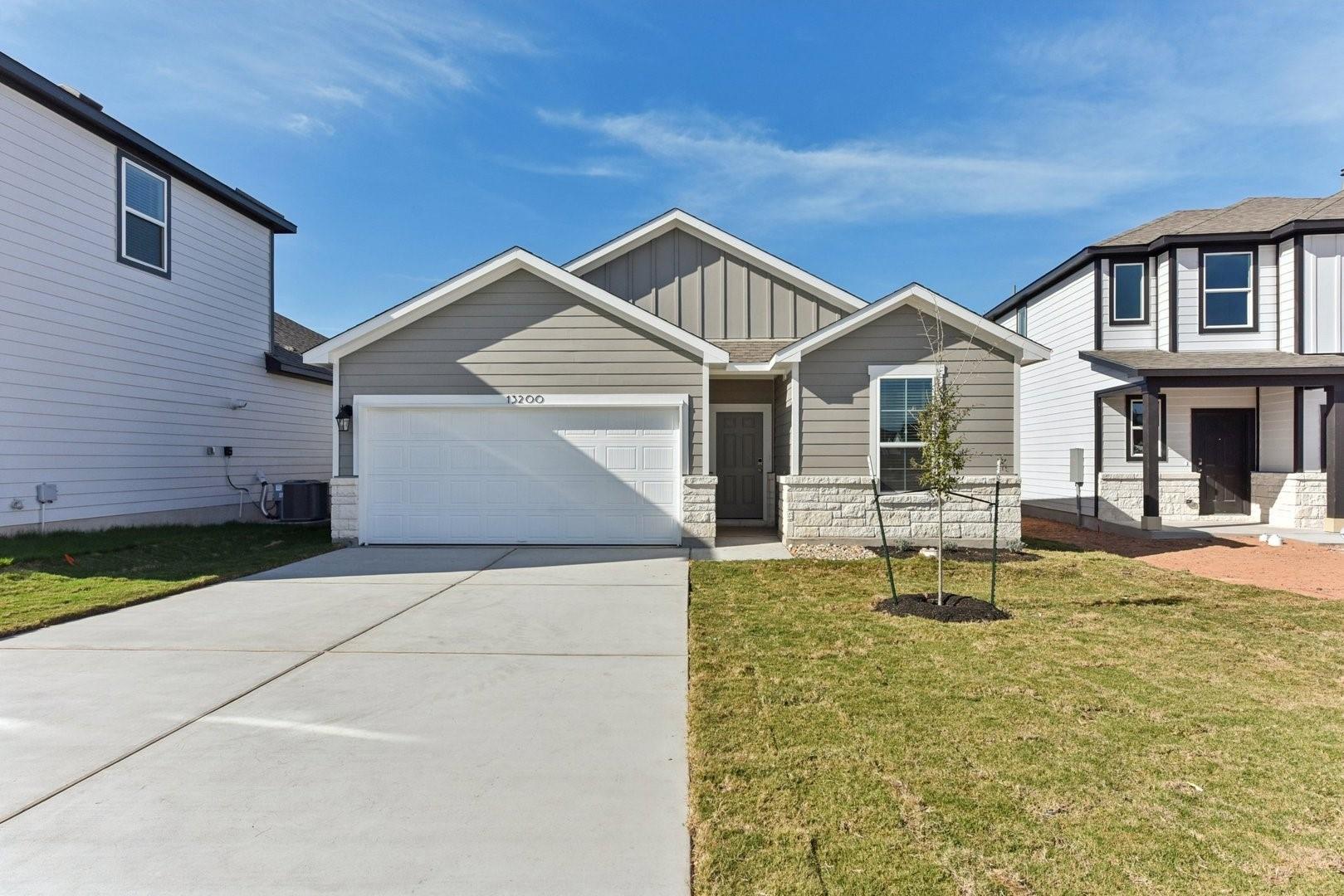 13200 Silver Blazer Dr, Buda, TX 78610