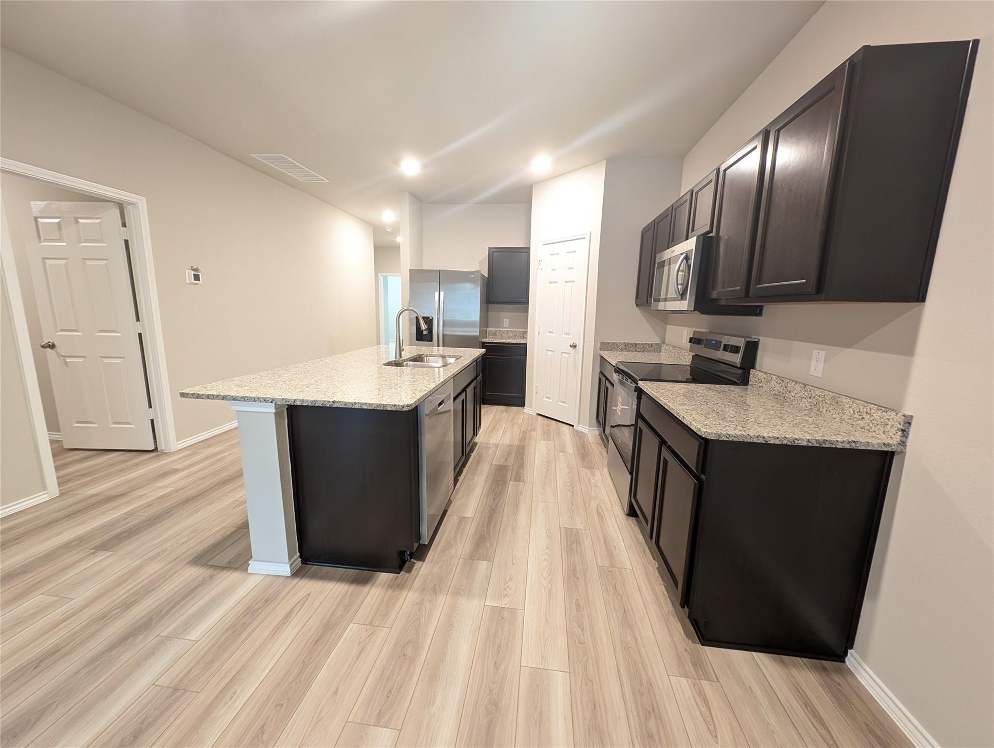 1138 Stone Valley Rd, Temple, TX 76502