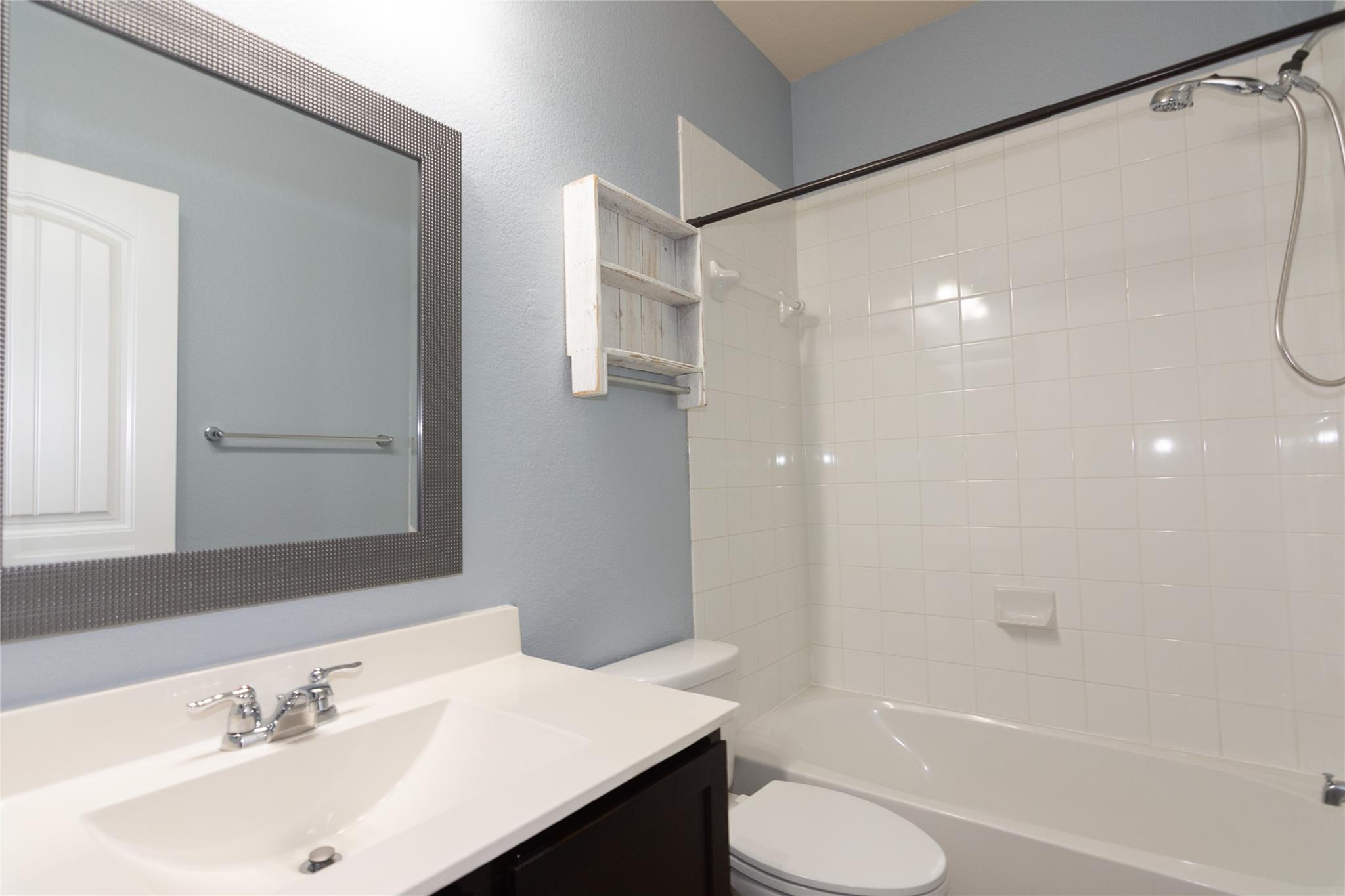 204 Serrano St, Georgetown, TX 78628