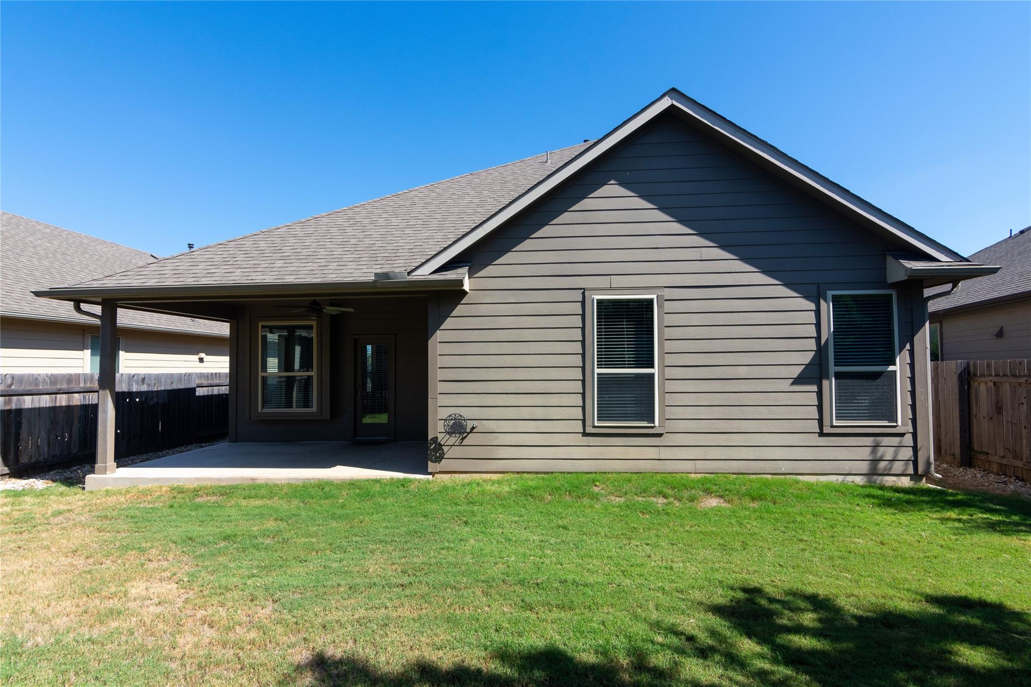 204 Serrano St, Georgetown, TX 78628