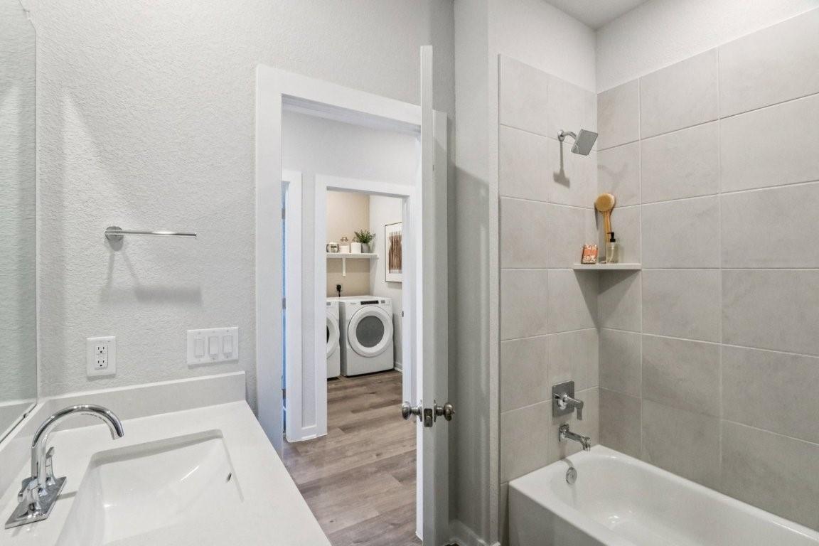 13100 Triple Jet Dr, Buda, TX 78610