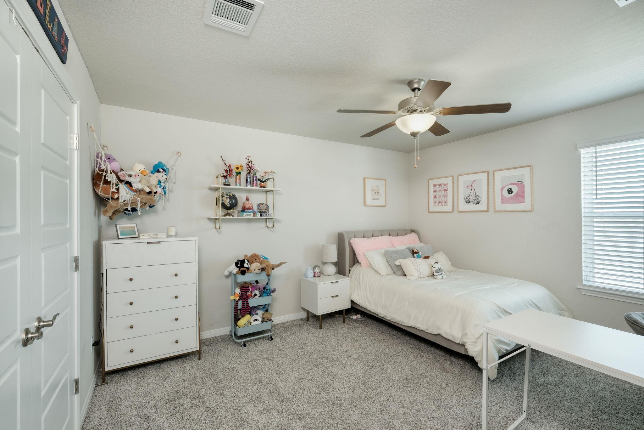 636 Wild Spur Ln, Liberty Hill, TX 78642