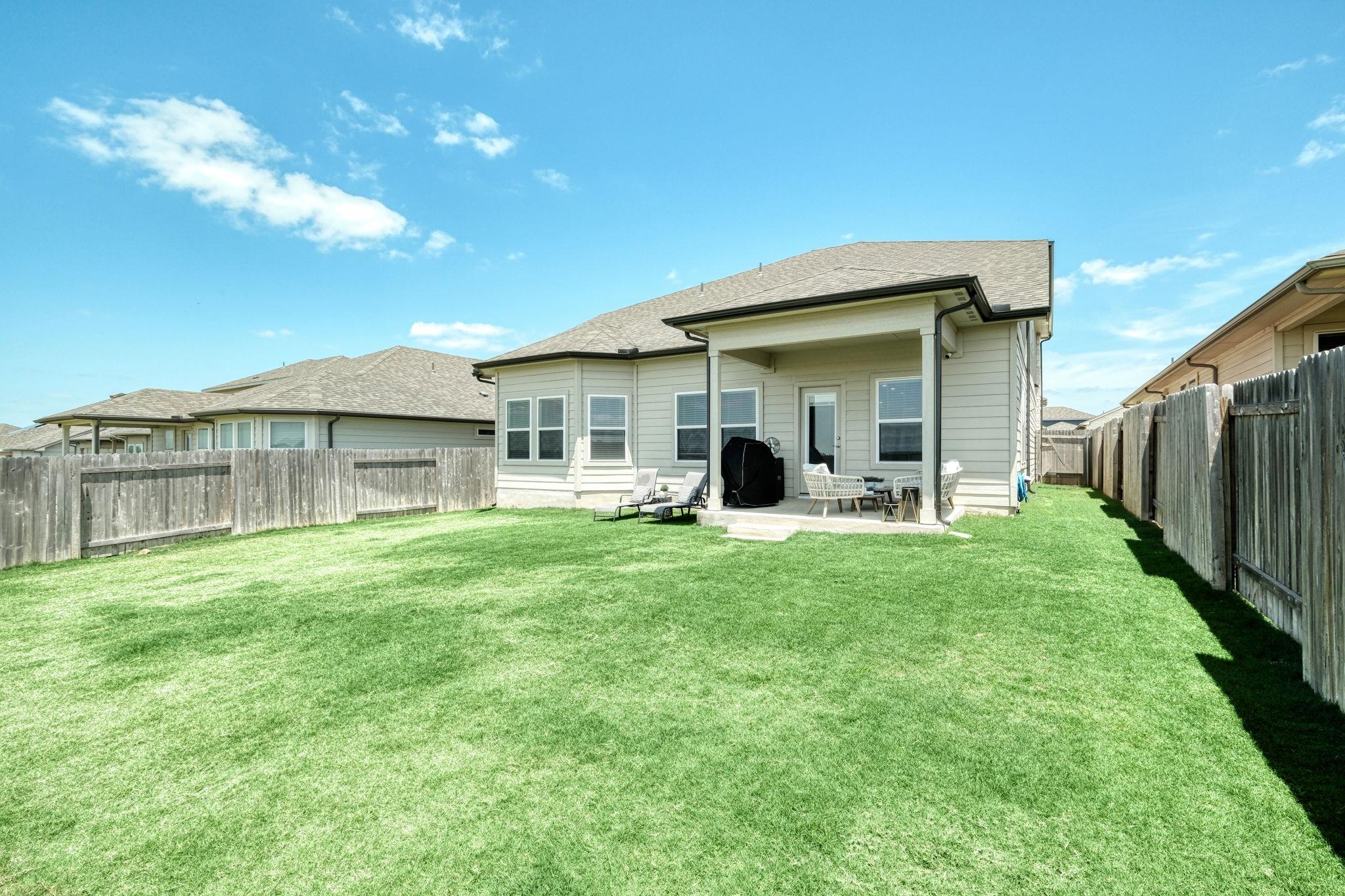636 Wild Spur Ln, Liberty Hill, TX 78642