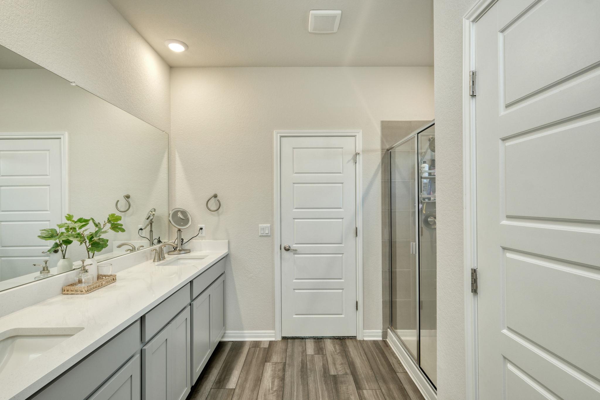 636 Wild Spur Ln, Liberty Hill, TX 78642