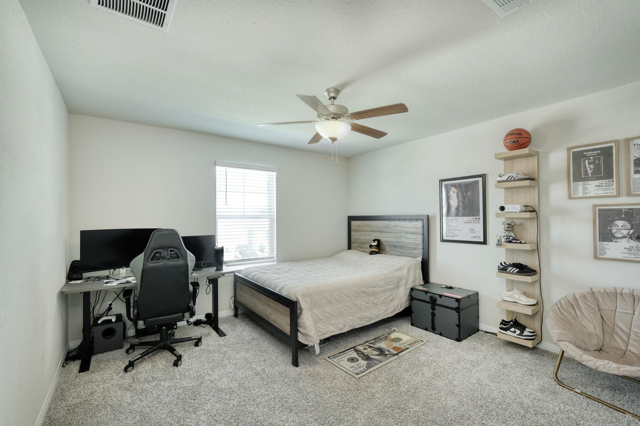 636 Wild Spur Ln, Liberty Hill, TX 78642