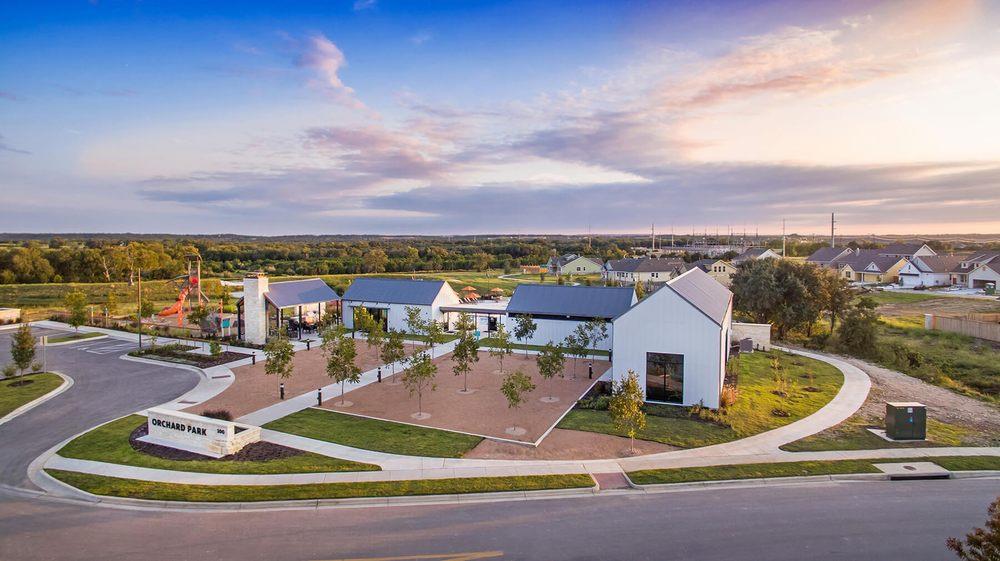 100 Peach Flat Ct, Liberty Hill, TX 78642